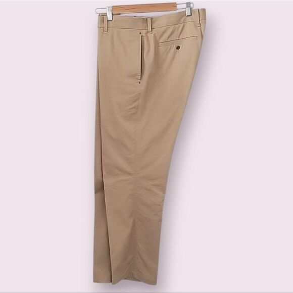 Victorinox Tan Chinos Travel Work Pants Mens Size 36 Waist | EUC - Picture 2 of 8
